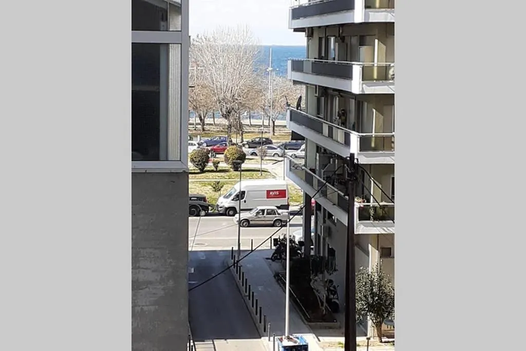 Thessaloniki Waterfront Apartment Grecja